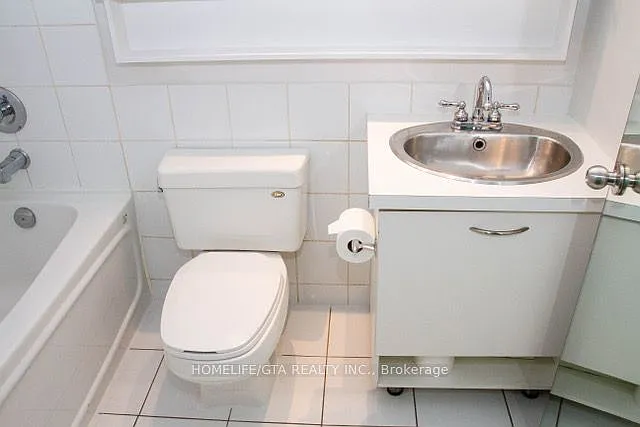 255 Richmond St E #1110 — Photo 13