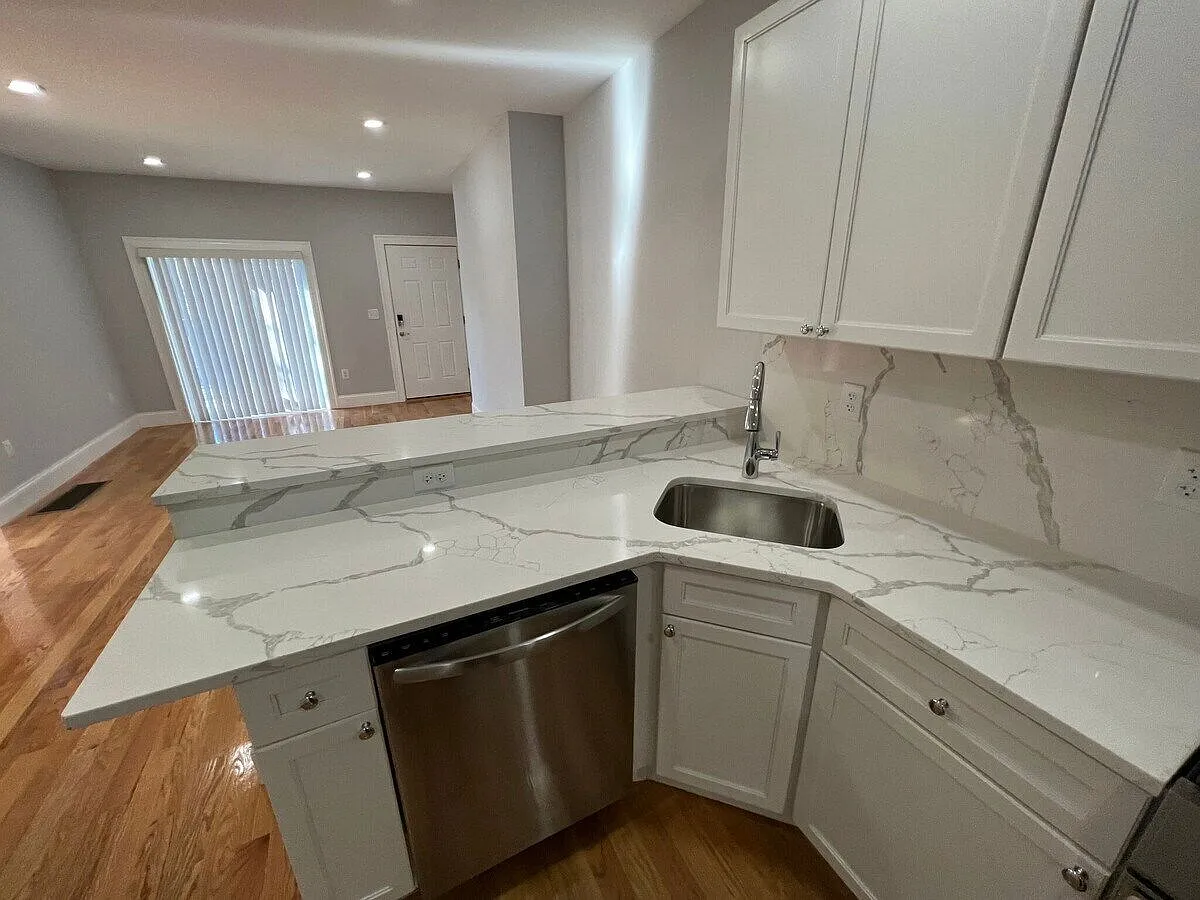 1 bed, 1.0 bath, $3,725 — Photo 3
