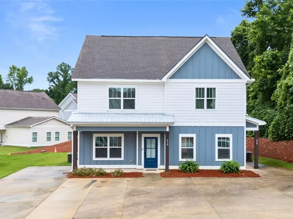 416 Jack Hampton Dr, Auburn, AL 36830
