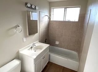 1004 E 5th St APT 7, Long Beach, CA 90802