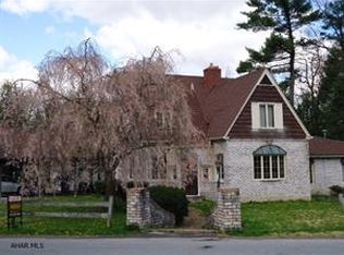 1932 Parkway Dr, Altoona, PA 16602