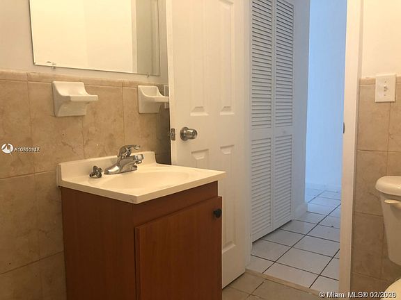 4th image of 1601 NW 66th St #1601