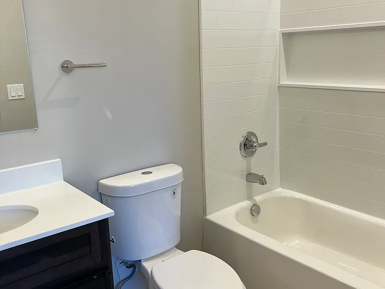 149 E 7th Ave #C — Photo 7