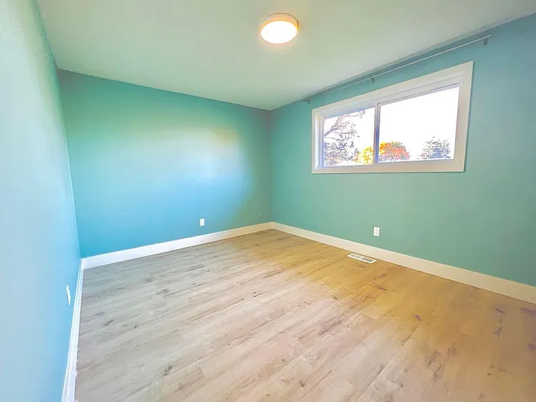 Large Bedroom.