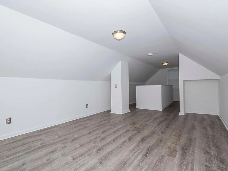 267 Hoover Ave — Photo 20