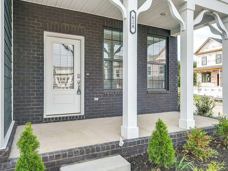 628 Thetford Aly — Photo 4