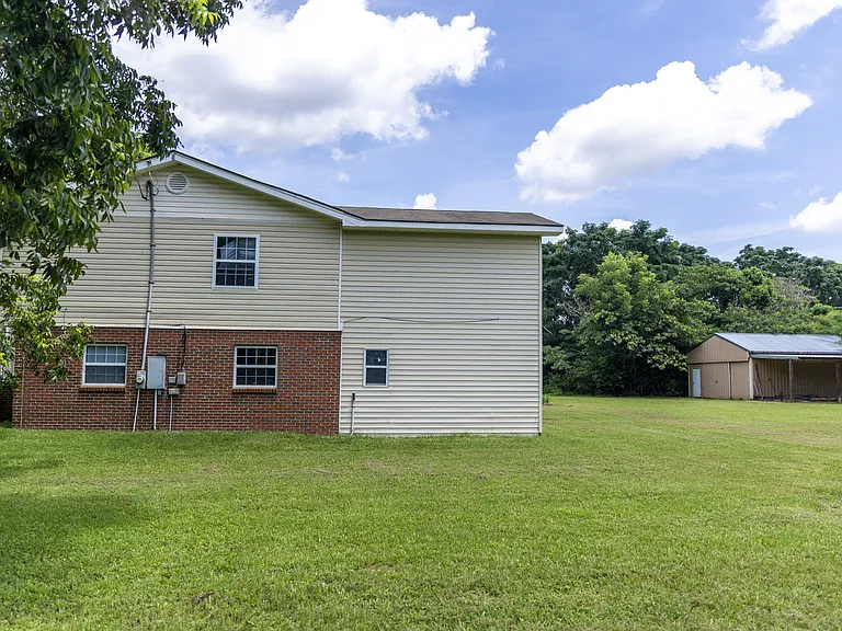 526 County Road 618 — Photo 2