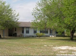 15535 Miller Rd, Saint Hedwig, TX 78152