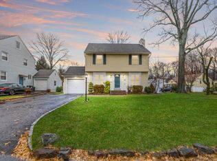 335 Willow Dr, Union, NJ 07083