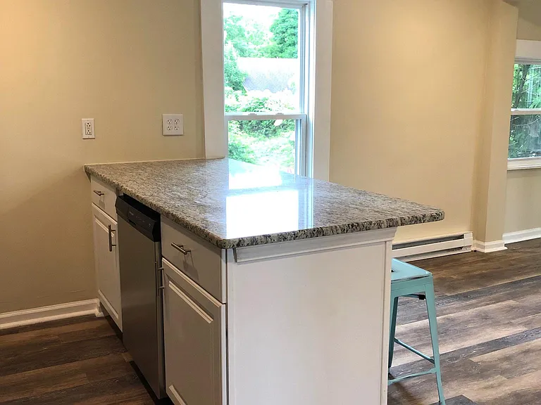 110 Charles Ave — Photo 17
