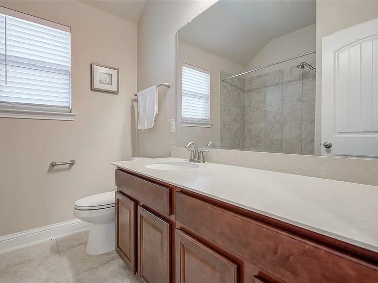 12902 Oak Falls Dr — Photo 31