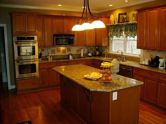 3rd image of 5525 Dunroven Way