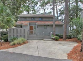 17 Windjammer Ct, Hilton Head Island, SC 29928