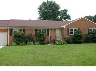 236 S Parliament Dr, Virginia Beach, VA 23462
