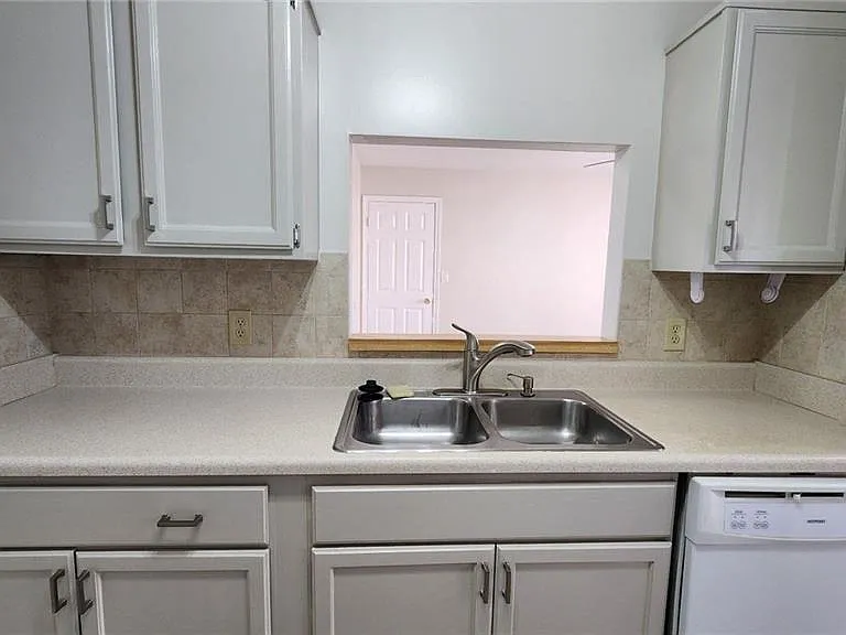 1512 Colonial Ave #A — Photo 12