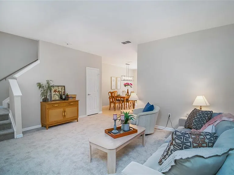 7794 Plantation Cir — Photo 3