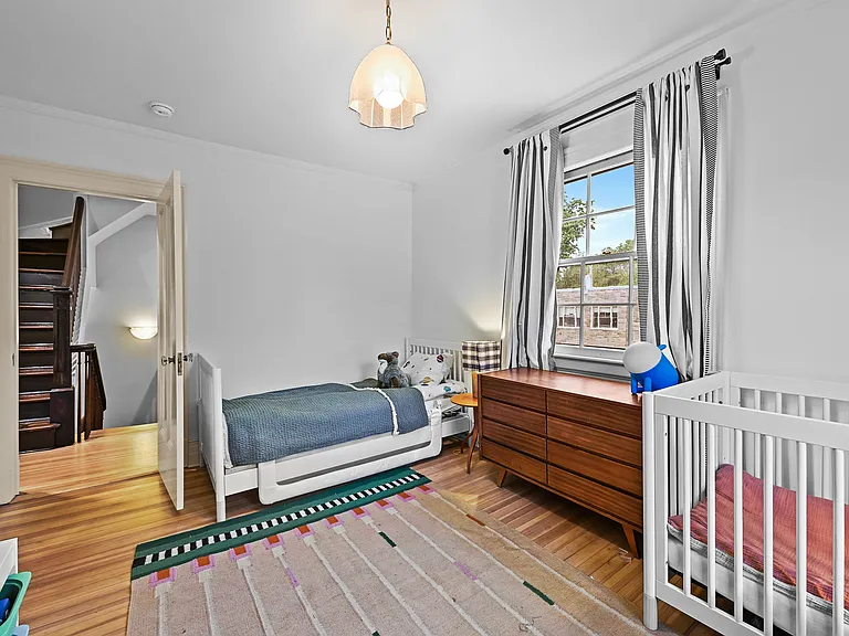 11 Maple Ave — Photo 30
