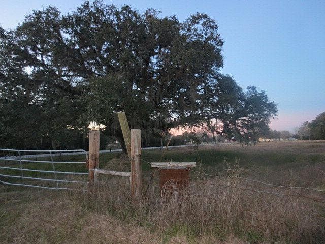 1st image of County Road 810