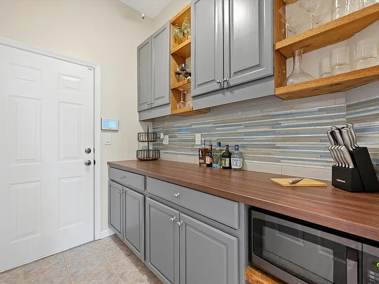 13866 Geranium Pl — Photo 10