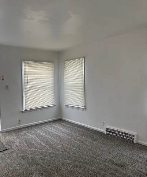 18134 Vaughan St — Photo 13