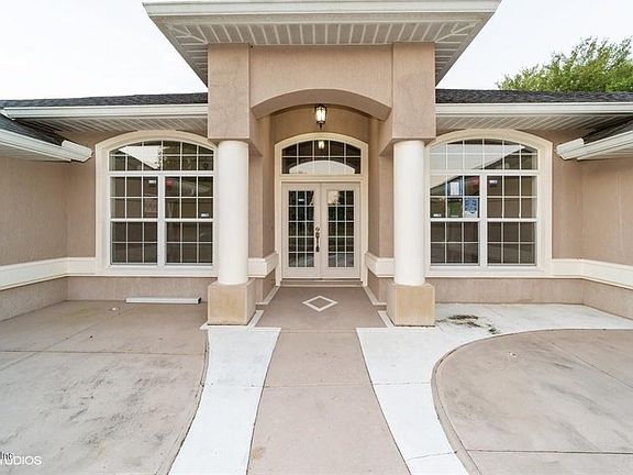 2nd image of 268 Marion Oaks Trl