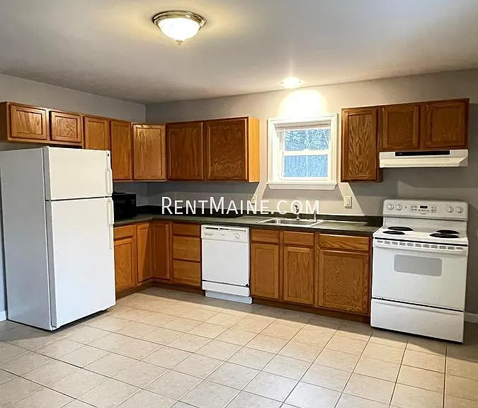 1835 Hammond St #2 — Photo 3
