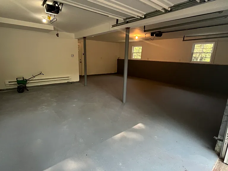 751 W Avon Rd — Photo 32