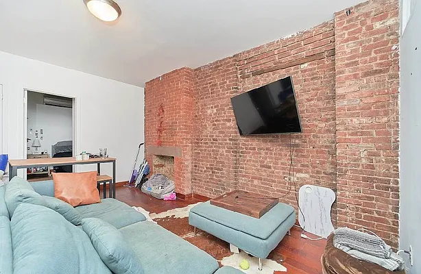 Rented by Living New York | media 18