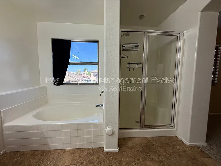 8014 W Pima St — Photo 22