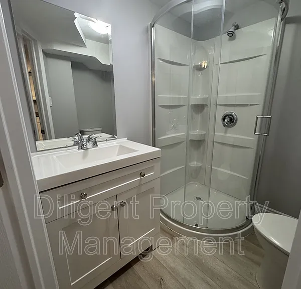 736 Stormont St #LOWER — Photo 18