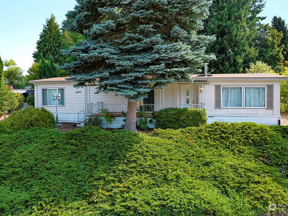 1st image of 12807 NE Hollyhills Drive