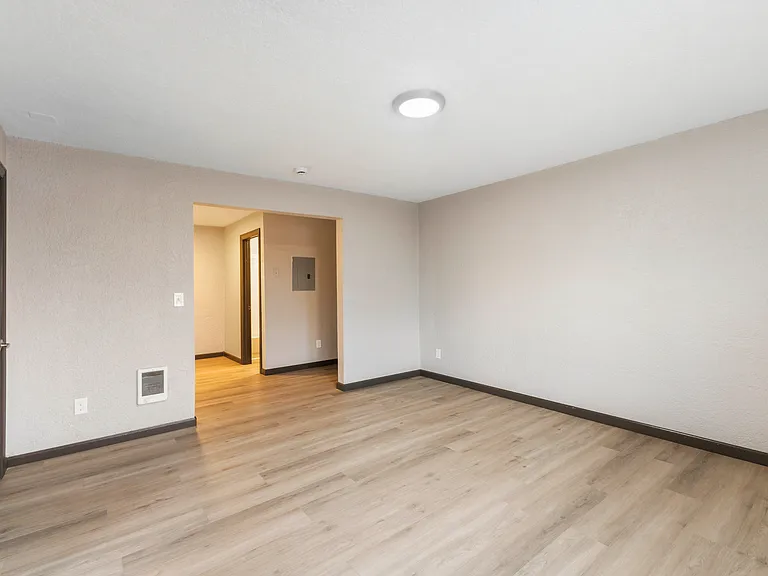Garfield Street Apartments — Photo 40