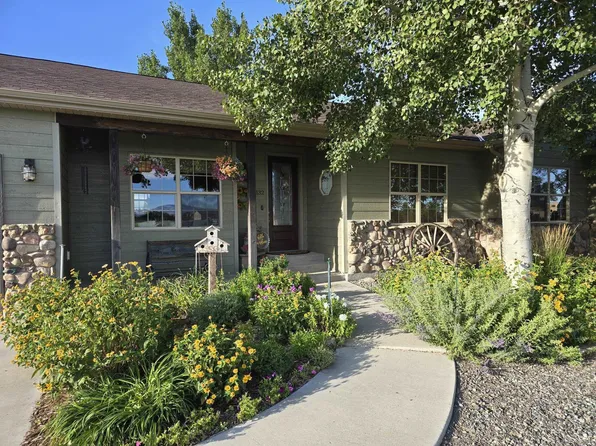 1132 Lane 12, Lovell, WY 82431
