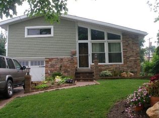 408 Springhouse Rd, King Of Prussia, PA 19406