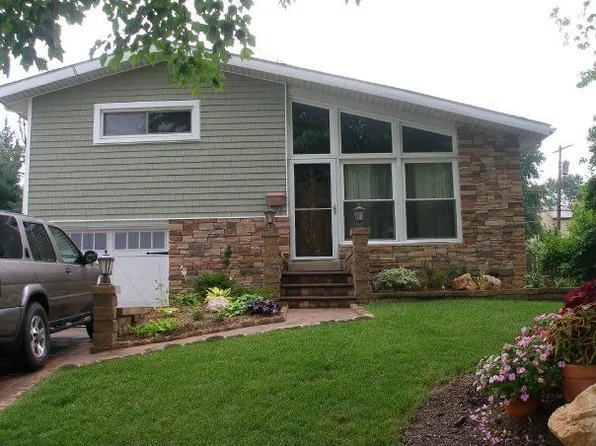 408 Springhouse Rd, King Of Prussia, PA 19406