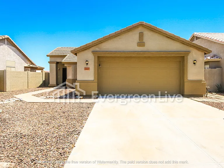 30587 N Royal Oak Way — Photo 1