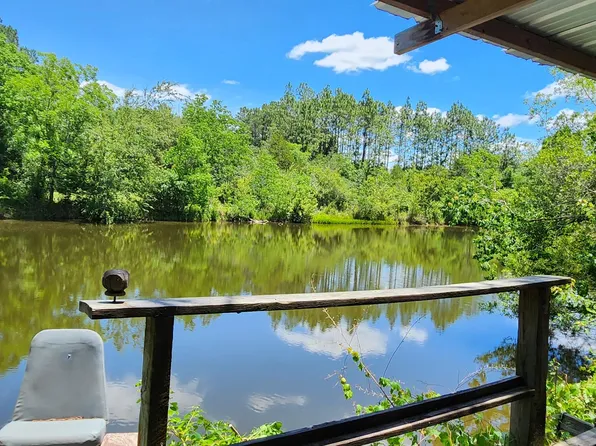 5507 Poinsetta St, Crestview, FL 32539