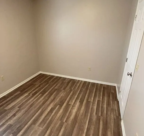 124 S Curtis St — Photo 5