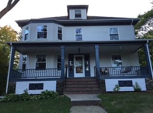 21 Hartford St, Bedford, MA 01730