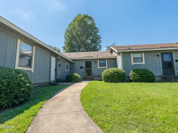 106 Stonehedge Dr, Warner Robins, GA 31088