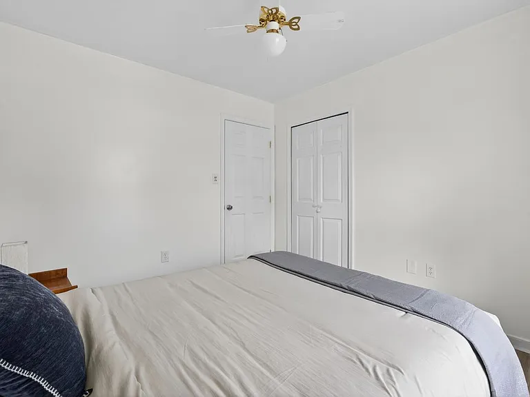 136 Stevens Dr — Photo 5