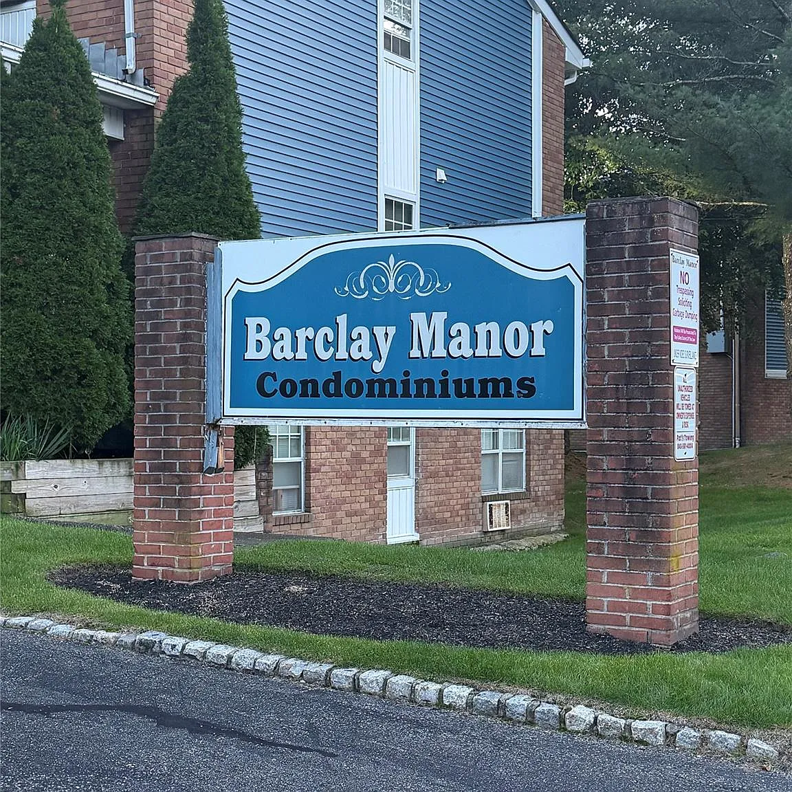 1 bed, 1.0 bath, 638 sqft, $1,700 — Photo 1