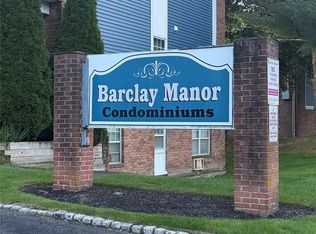1502 Barclay Mnr #15B, Newburgh, NY 12550