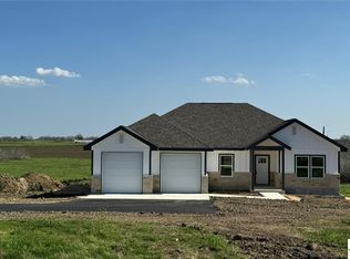 2455 Partnership Rd, Seguin, TX 78155