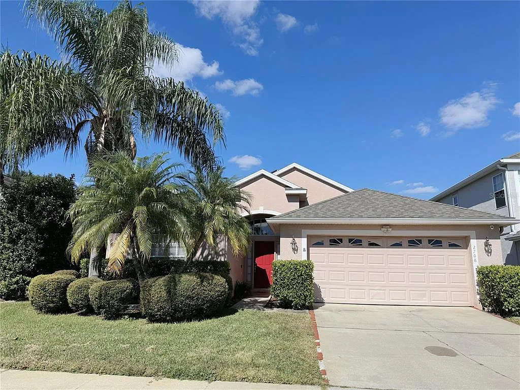 4 bed, 2.0 bath, 1786 sqft, $2,600 — Photo 1