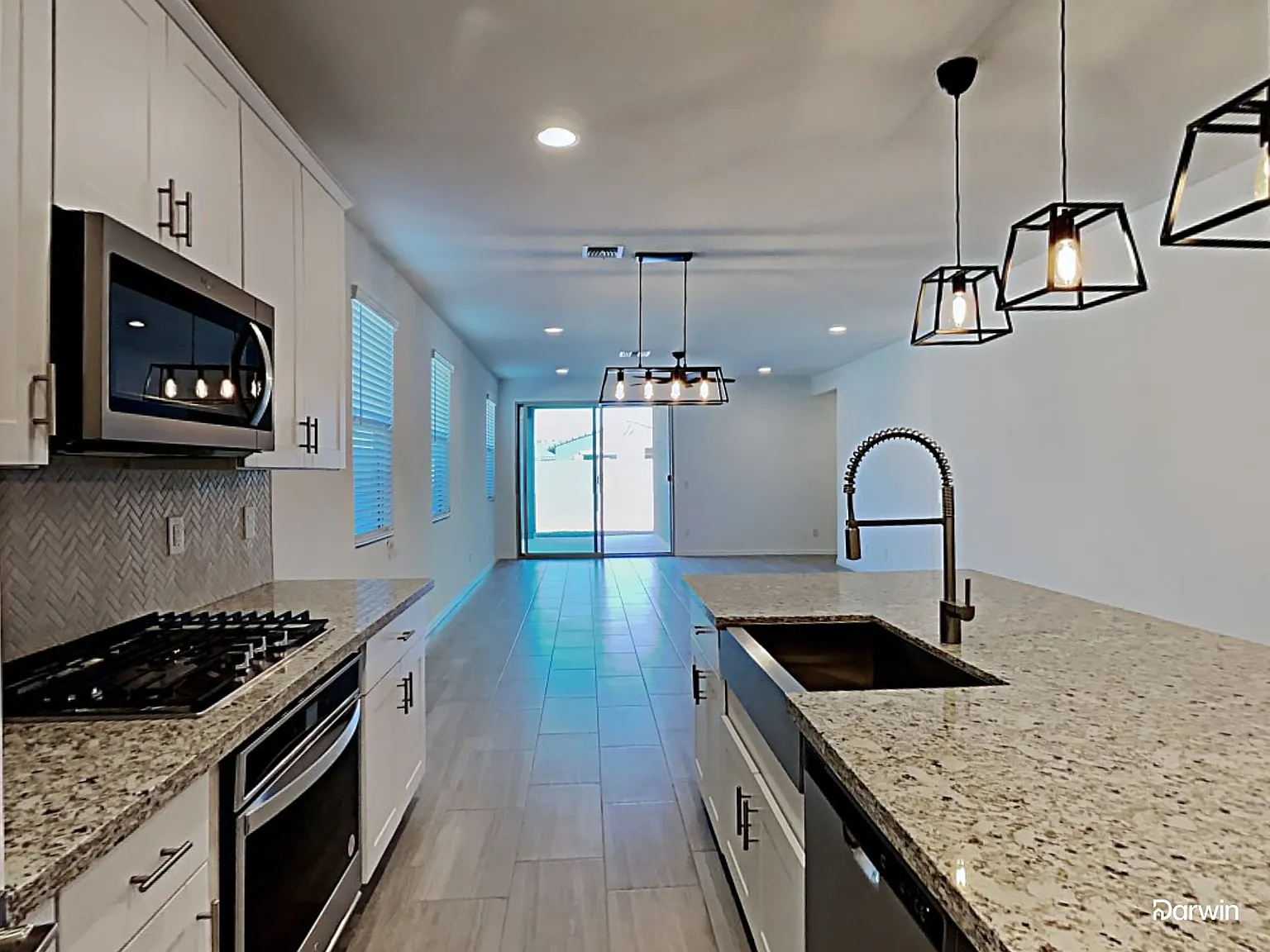 4 bed, 3.0 bath, 2024 sqft, $2,480 — Photo 3