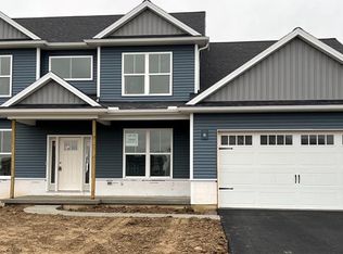 1045 Stoneleigh Rd, Perrysburg, OH 43551