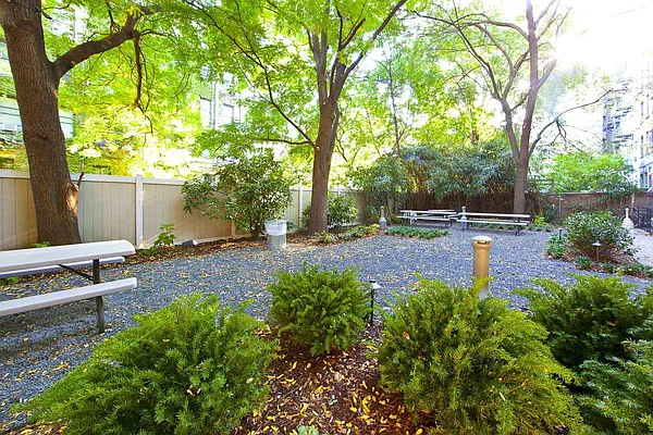 Rented by Keller Williams NYC | media 51