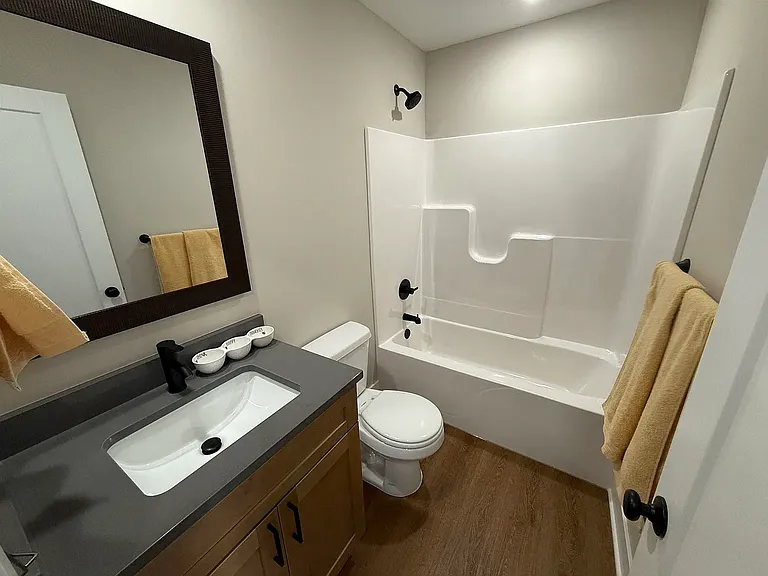 102 Poplar Ct — Photo 15