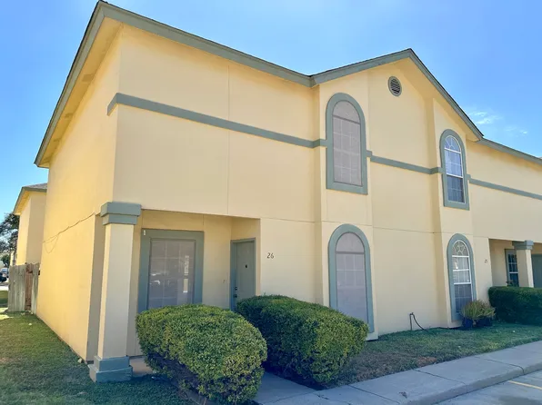 1000 Ranchway Dr APT 26, Laredo, TX 78045